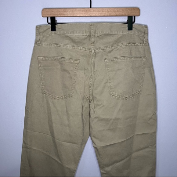 NWT NEW Old Navy Straight Leg Khaki Pants in Tan 32 x 30 - Picture 6 of 7